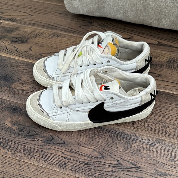 Nike Big Kids size 6 sneakers - Picture 9 of 12